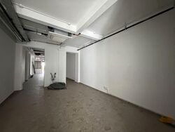 Desker Road Conservation Area (D8), Retail #595632621